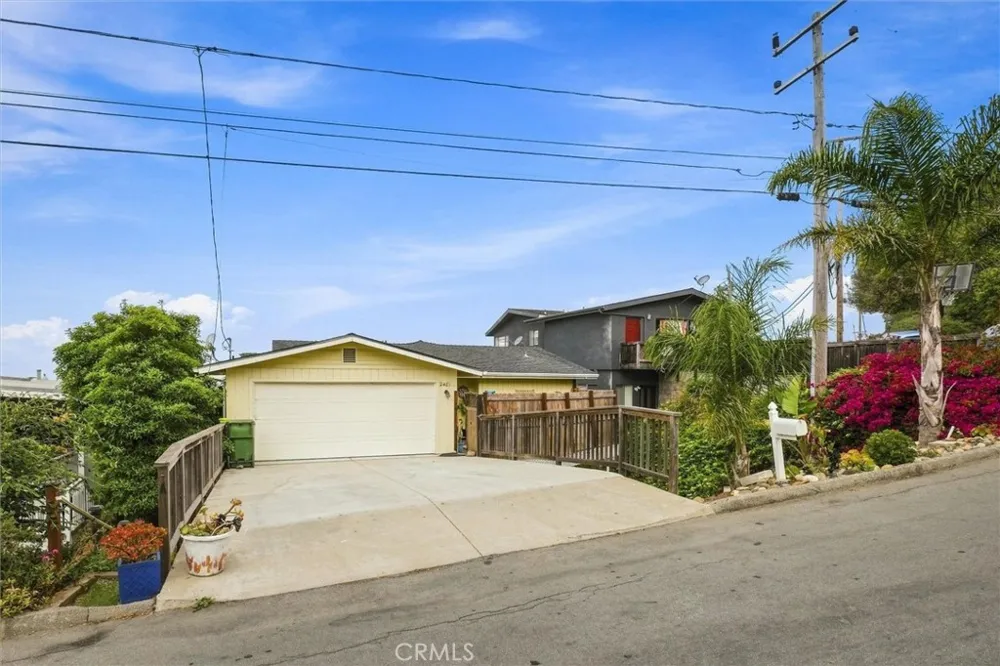 2481 Nutmeg Avenue Morro Bay, CA 93442