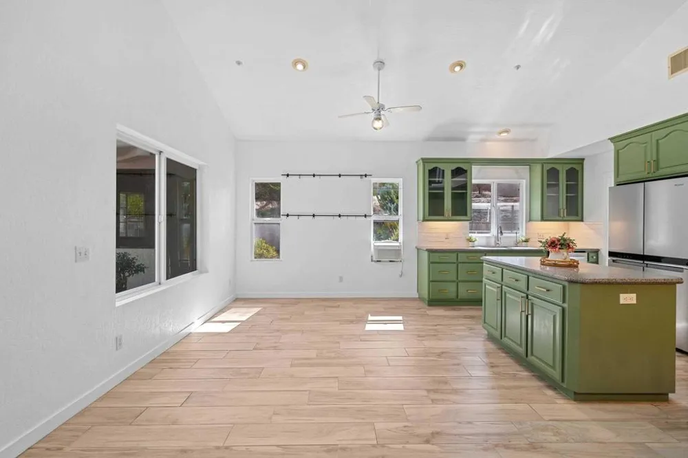 22170 Burma Road Ramona, CA 92065