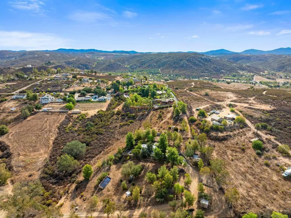 22170 Burma Road Ramona, CA 92065