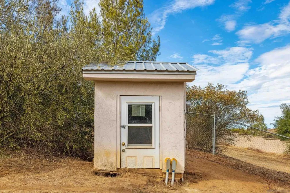 22170 Burma Road Ramona, CA 92065