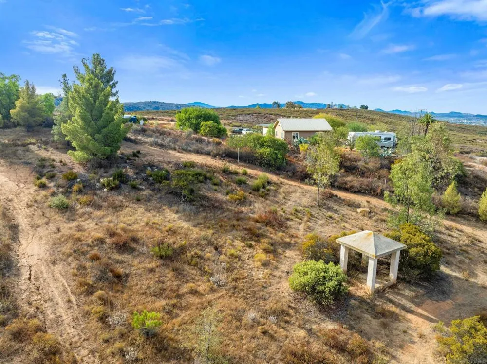 22170 Burma Road Ramona, CA 92065