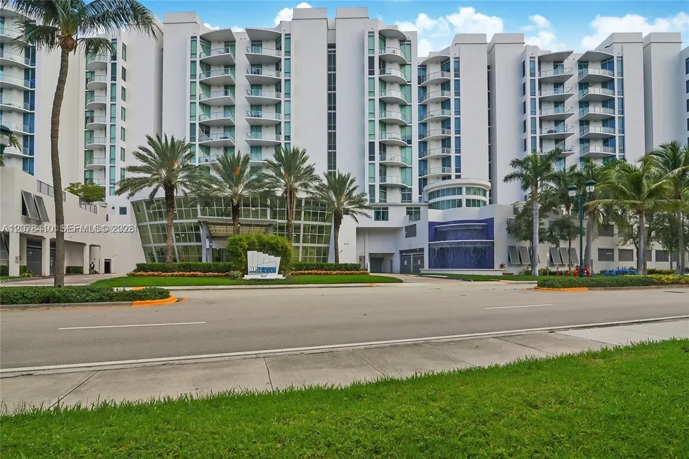 3029 NE 188th St #505 Aventura, FL 33180