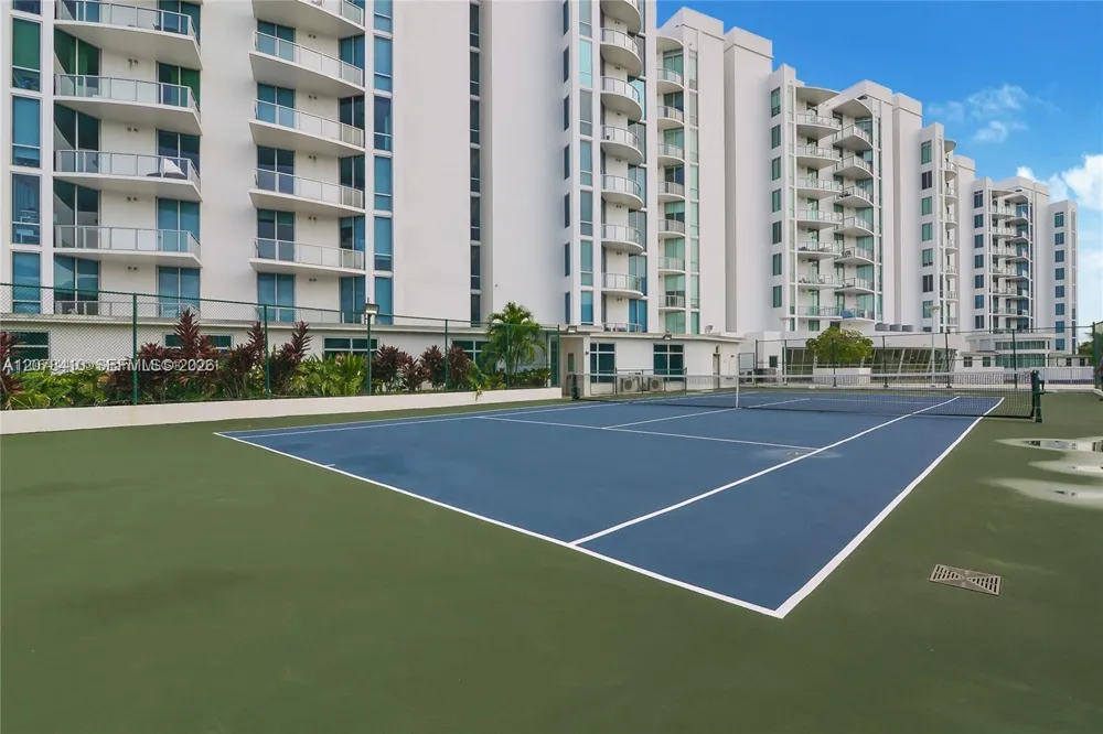 3029 NE 188th St #505 Aventura, FL 33180