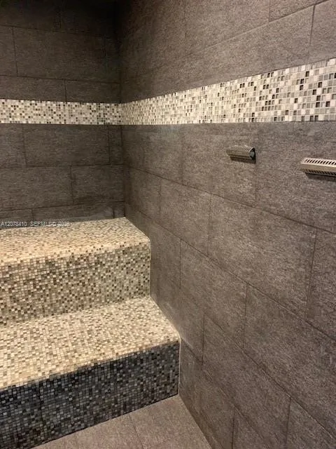 3029 NE 188th St #505 Aventura, FL 33180