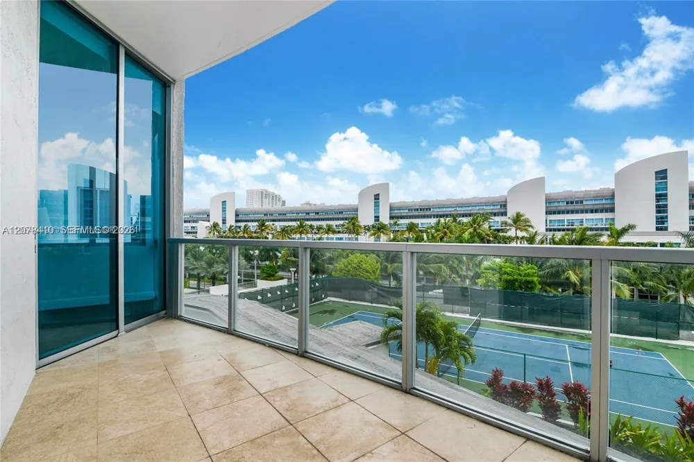 3029 NE 188th St #505 Aventura, FL 33180