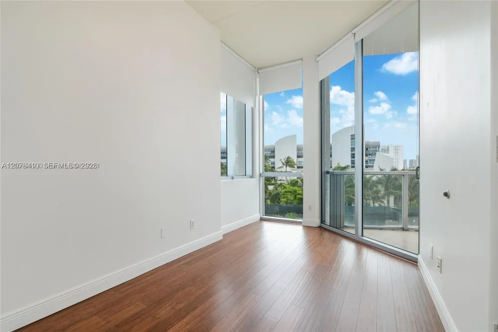 3029 NE 188th St #505 Aventura, FL 33180