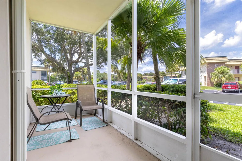 36 VISTA GARDENS TRAIL #103 Vero Beach, FL 32962