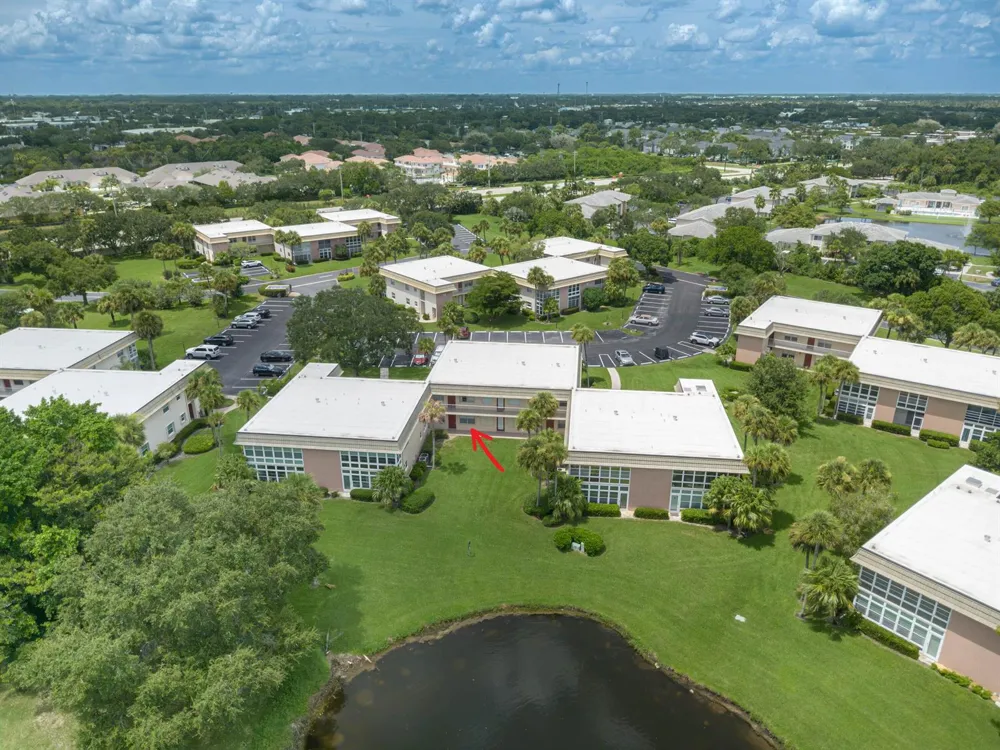 36 VISTA GARDENS TRAIL #103 Vero Beach, FL 32962