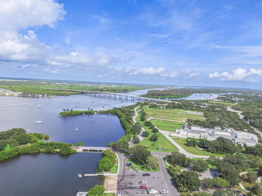 36 VISTA GARDENS TRAIL #103 Vero Beach, FL 32962