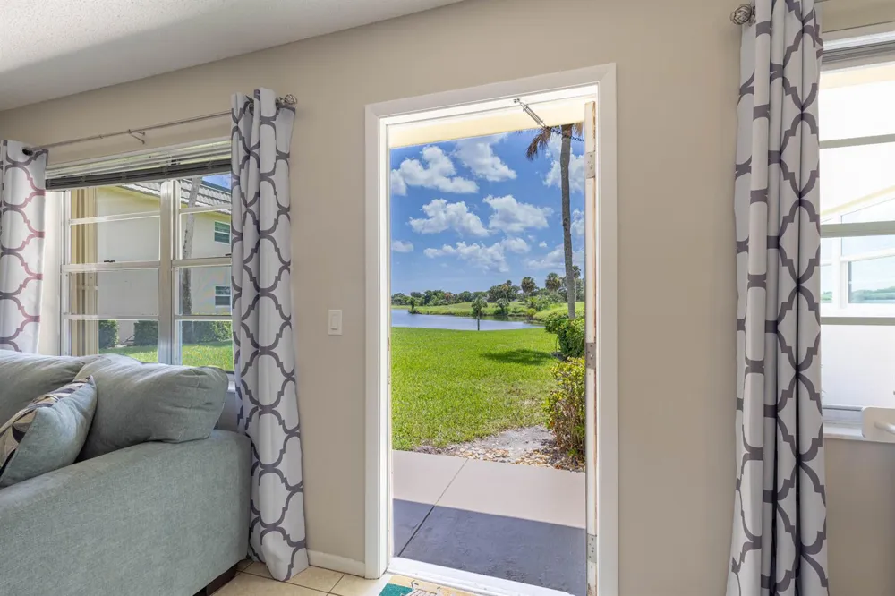 36 VISTA GARDENS TRAIL #103 Vero Beach, FL 32962