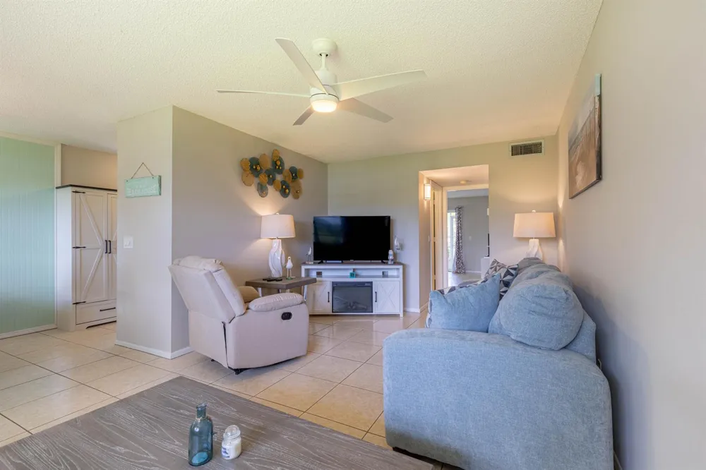 36 VISTA GARDENS TRAIL #103 Vero Beach, FL 32962