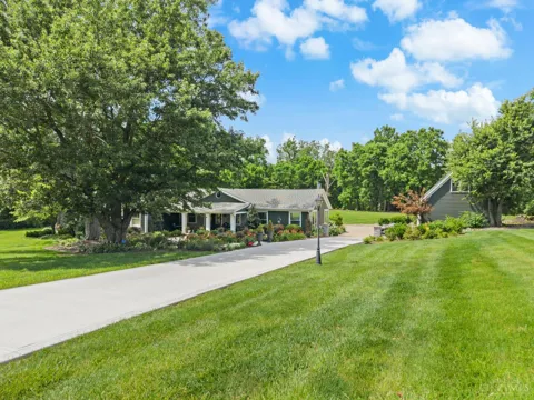 5596 Greentree Road