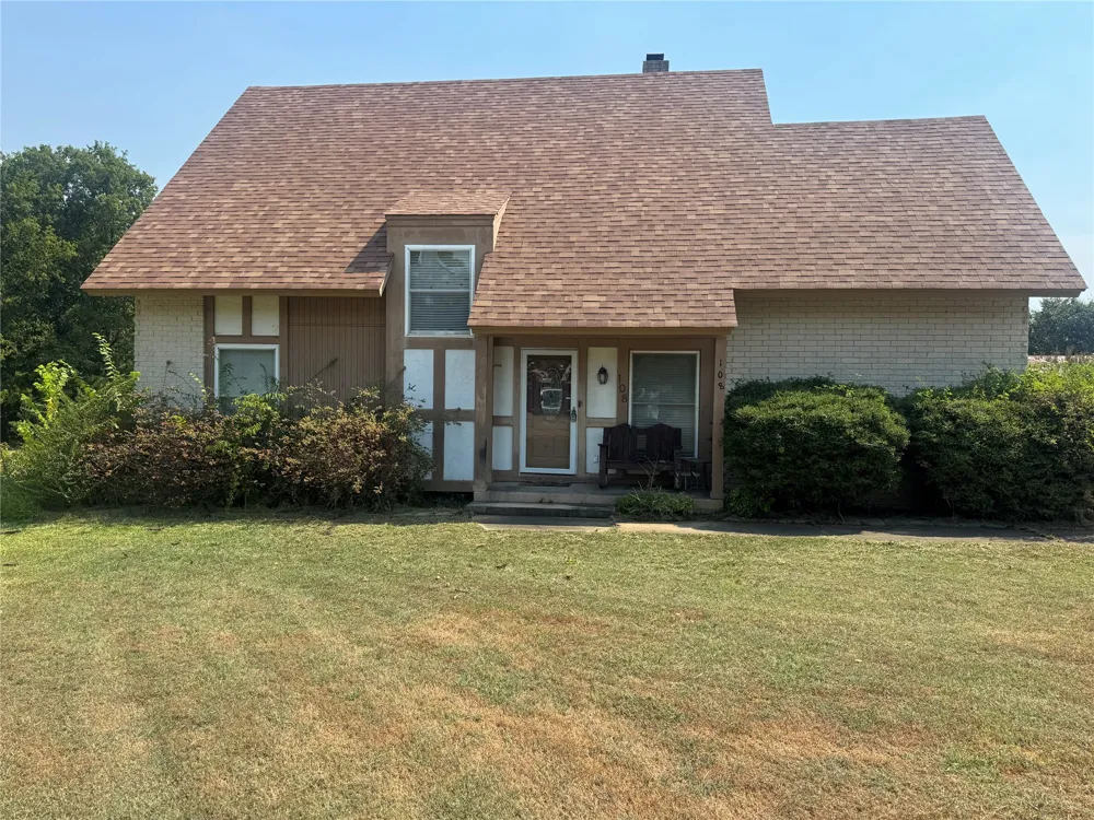 108 Brian Lane Hugo, OK 74743