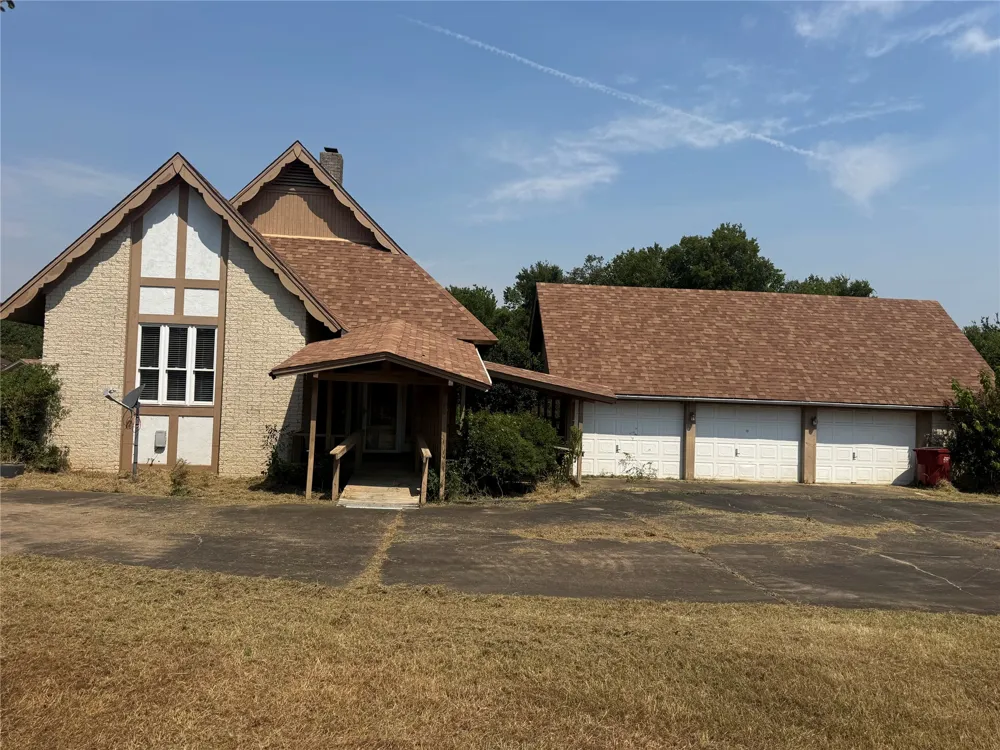 108 Brian Lane Hugo, OK 74743