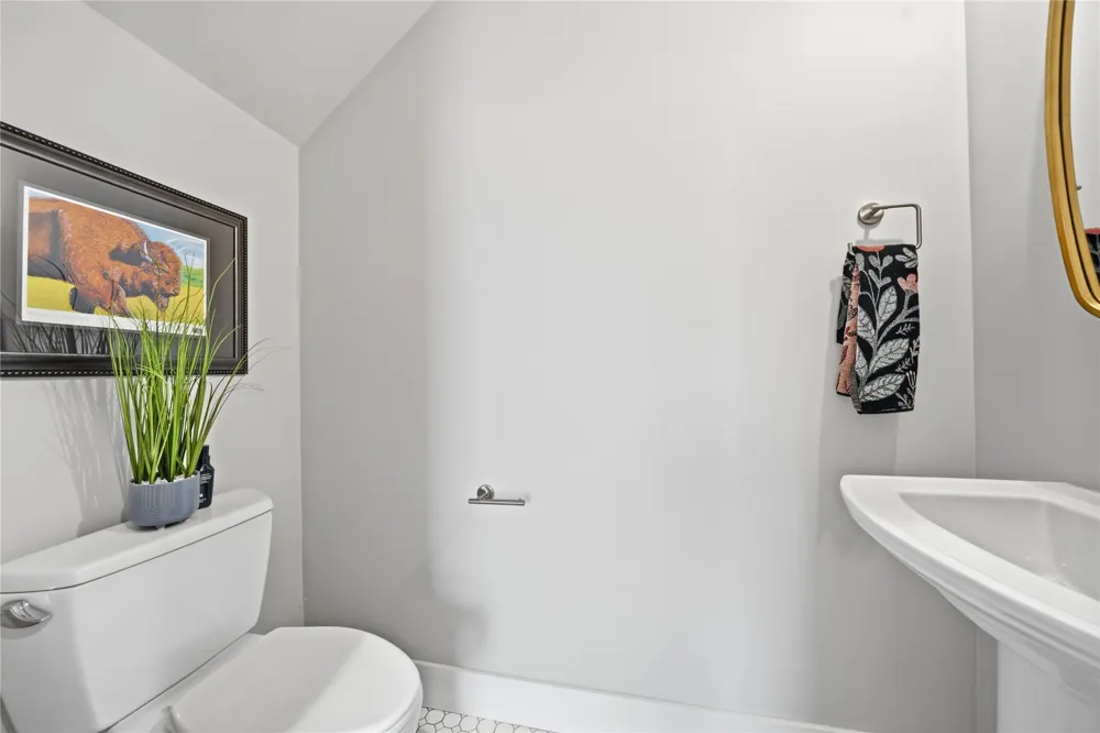 46 Center Lane Carlton Landing, OK 74432