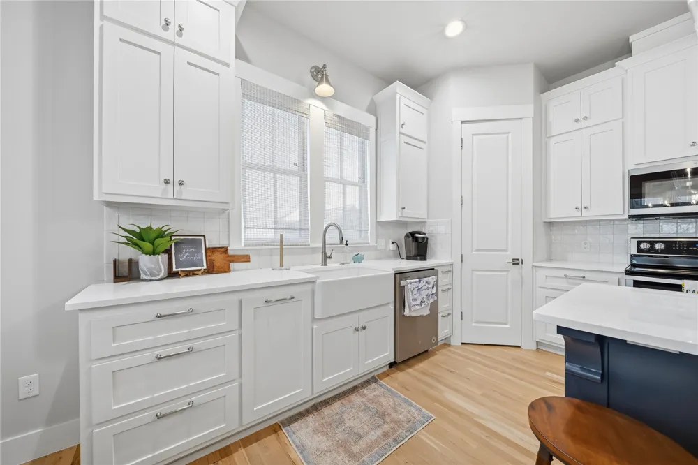 46 Center Lane Carlton Landing, OK 74432