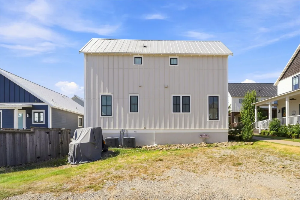 46 Center Lane Carlton Landing, OK 74432
