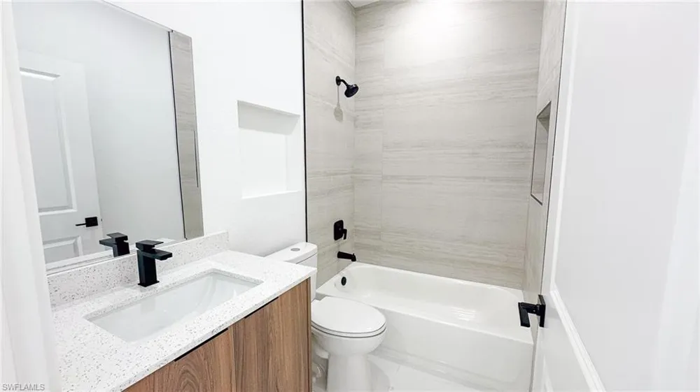 1843 Richmond Avenue Lehigh Acres, FL 33972