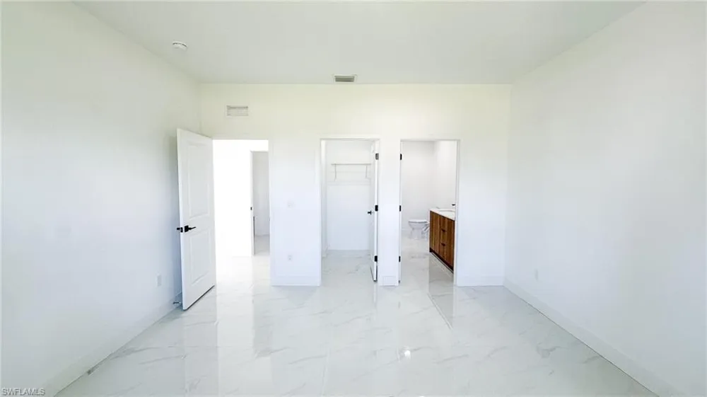 1843 Richmond Avenue Lehigh Acres, FL 33972