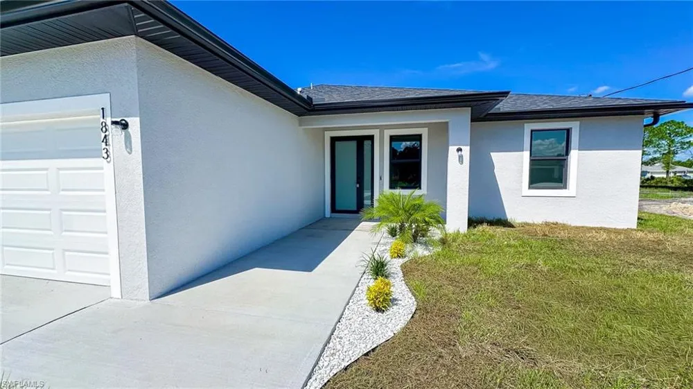 1843 Richmond Avenue Lehigh Acres, FL 33972