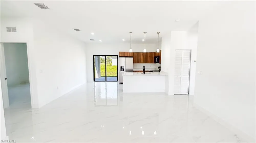 1843 Richmond Avenue Lehigh Acres, FL 33972