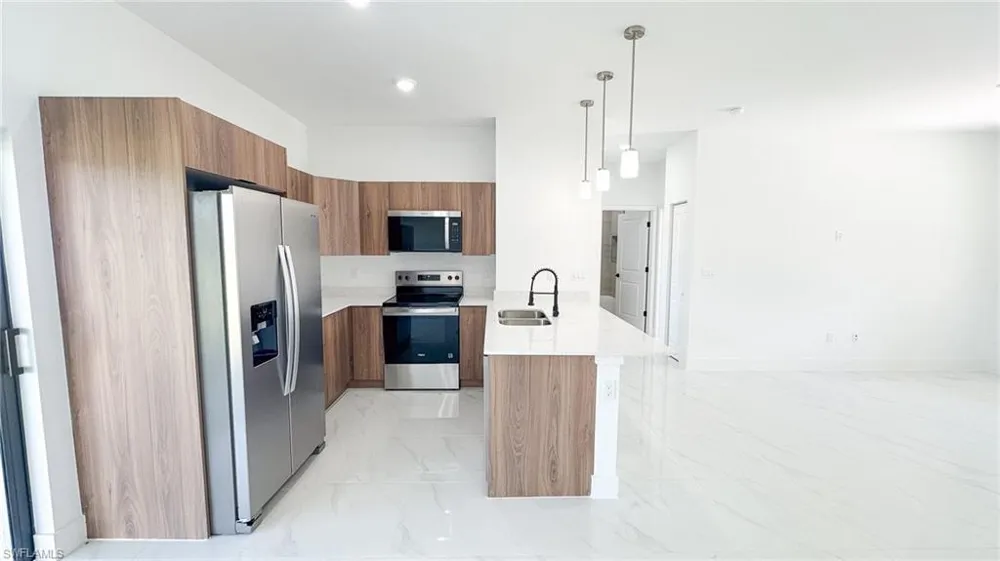 1843 Richmond Avenue Lehigh Acres, FL 33972