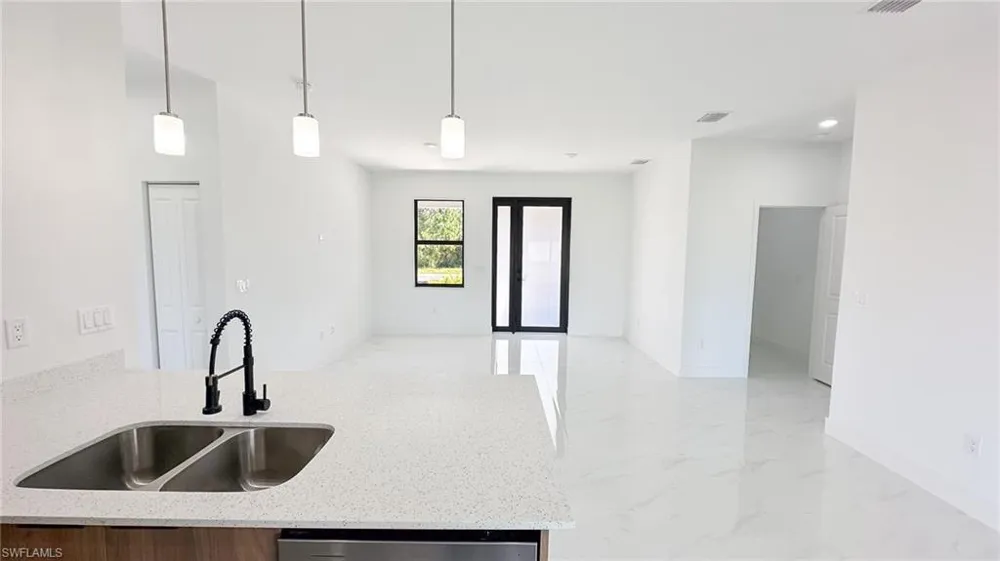1843 Richmond Avenue Lehigh Acres, FL 33972