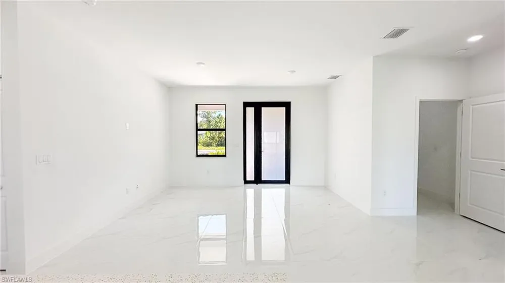1843 Richmond Avenue Lehigh Acres, FL 33972
