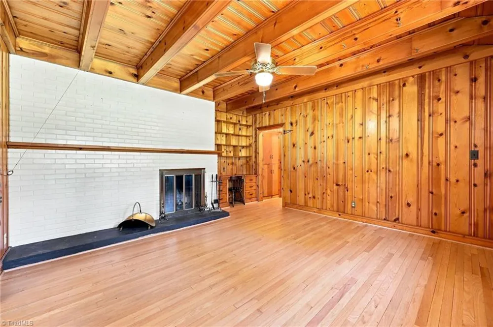 246 Fairview Avenue Mount Airy, NC 27030
