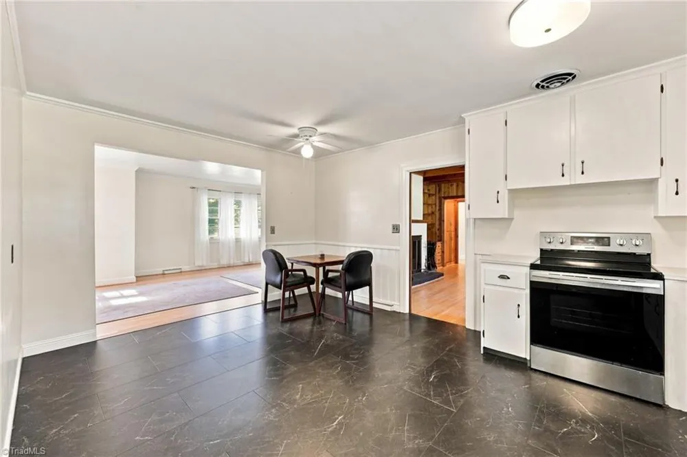 246 Fairview Avenue Mount Airy, NC 27030