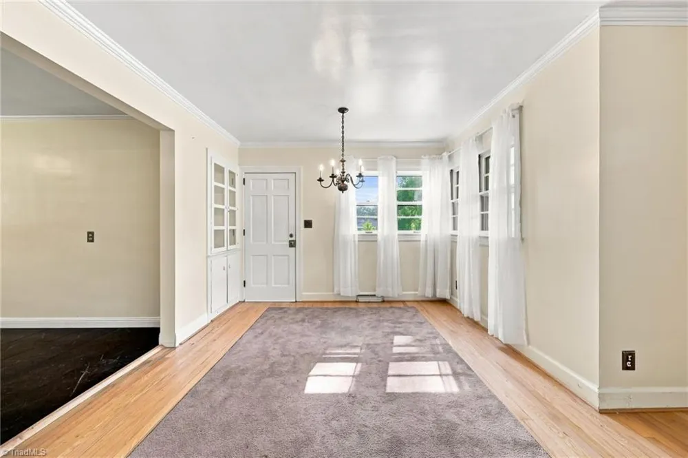246 Fairview Avenue Mount Airy, NC 27030