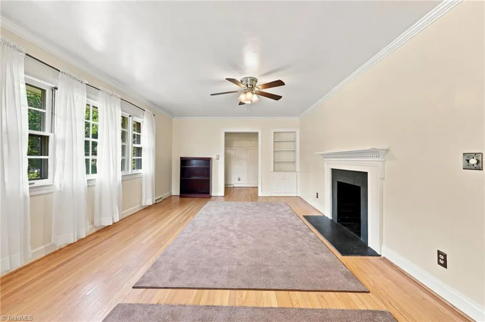 246 Fairview Avenue Mount Airy, NC 27030