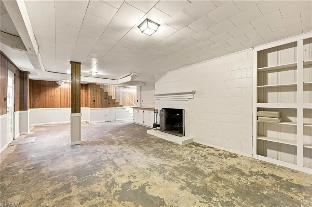 246 Fairview Avenue Mount Airy, NC 27030