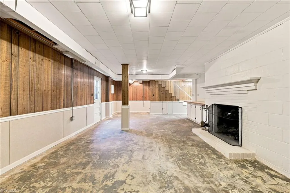 246 Fairview Avenue Mount Airy, NC 27030