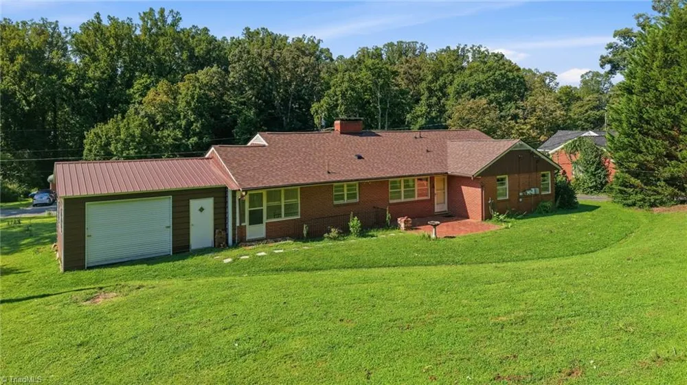 246 Fairview Avenue Mount Airy, NC 27030