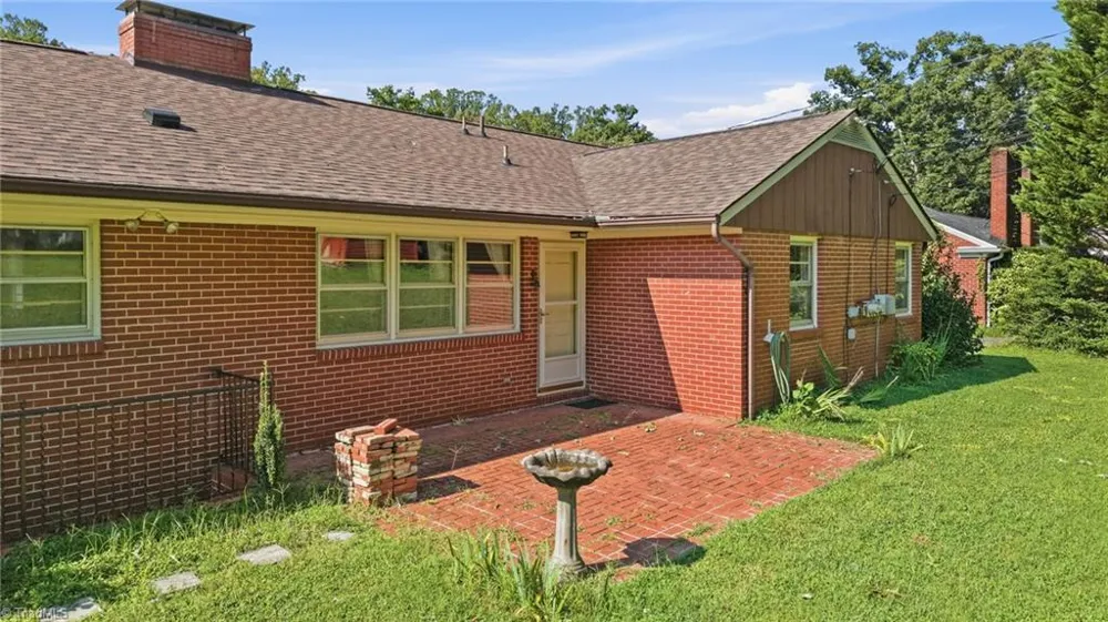 246 Fairview Avenue Mount Airy, NC 27030