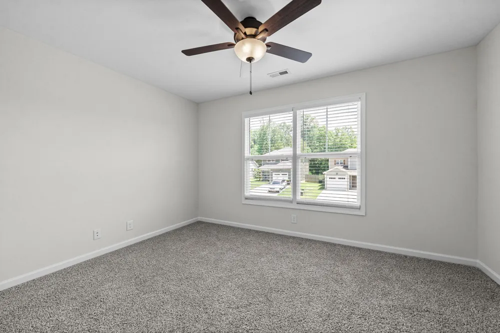 412 Hillside Dr Clarksville, TN 37040