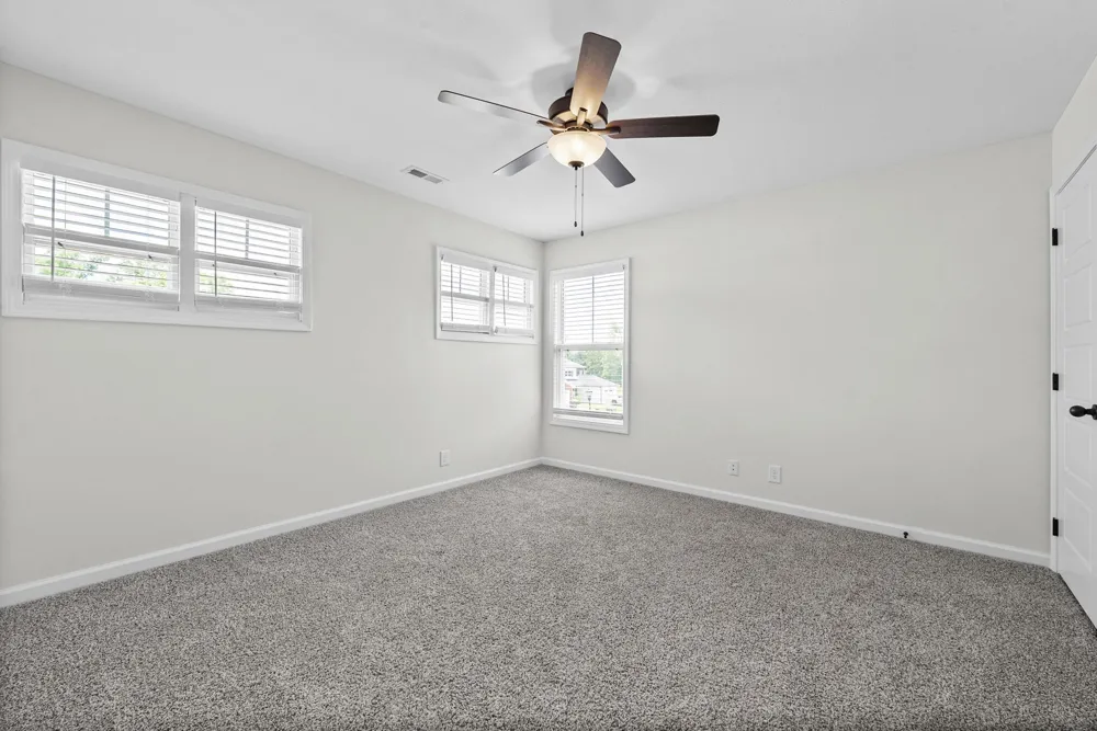 412 Hillside Dr Clarksville, TN 37040