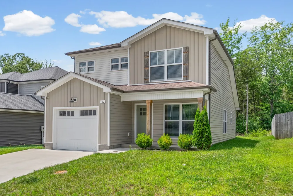 412 Hillside Dr Clarksville, TN 37040