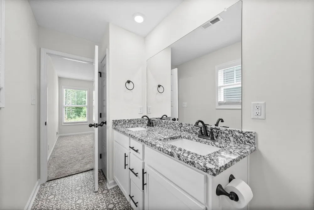 412 Hillside Dr Clarksville, TN 37040