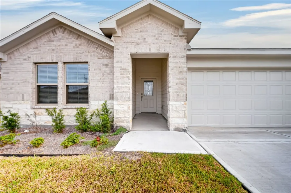 1330 Remys Way Corpus Christi, TX 78415
