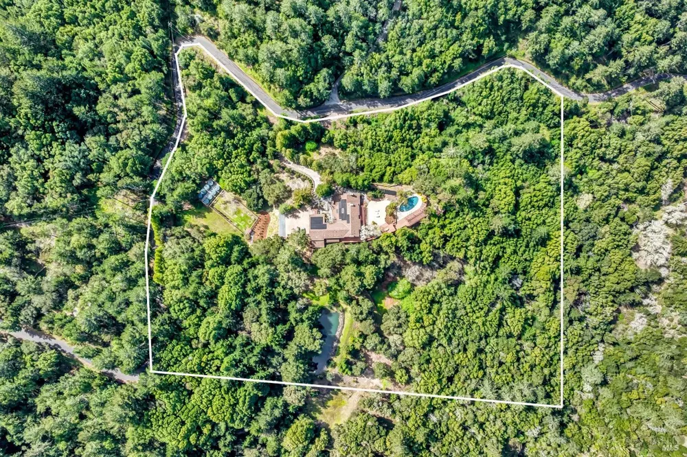 40 Los Pinos Nicasio, CA 94946