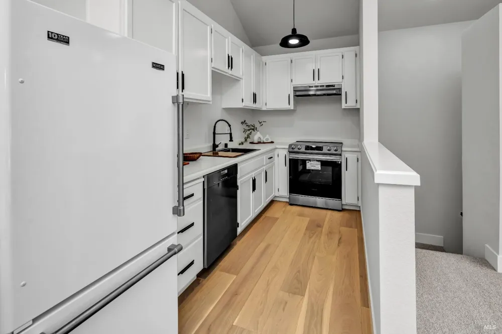 40 Los Pinos Nicasio, CA 94946