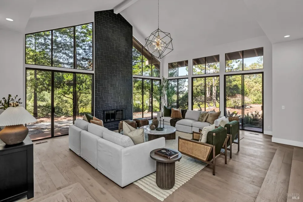 40 Los Pinos Nicasio, CA 94946