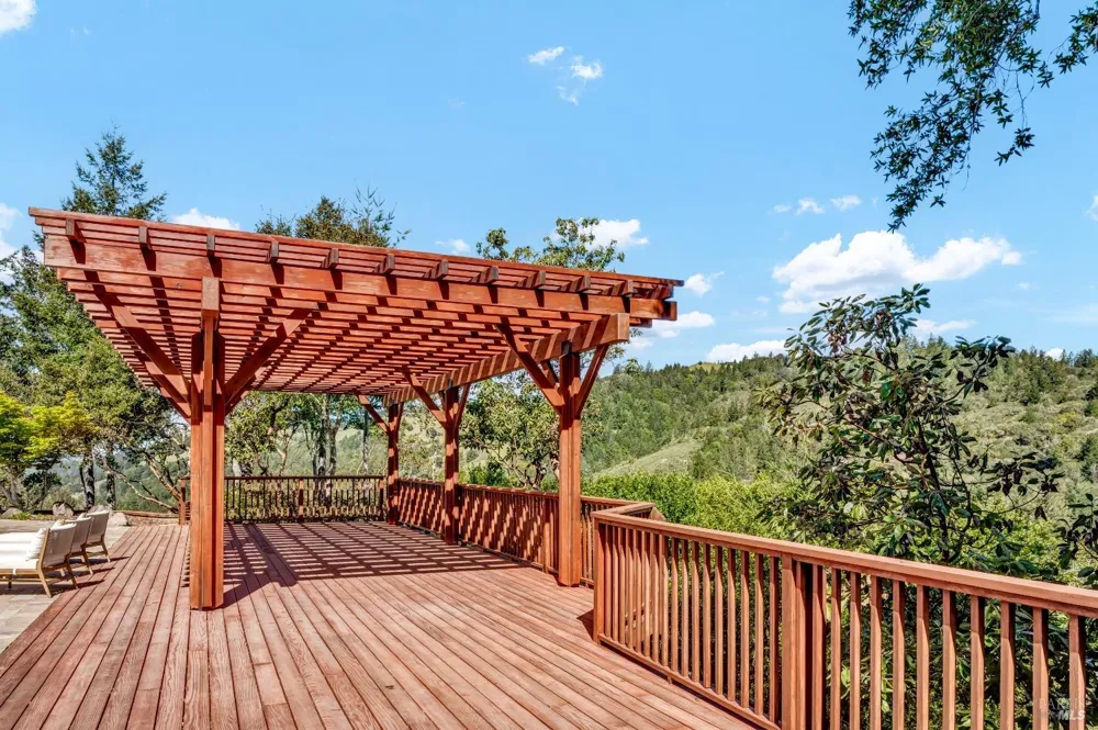 40 Los Pinos Nicasio, CA 94946