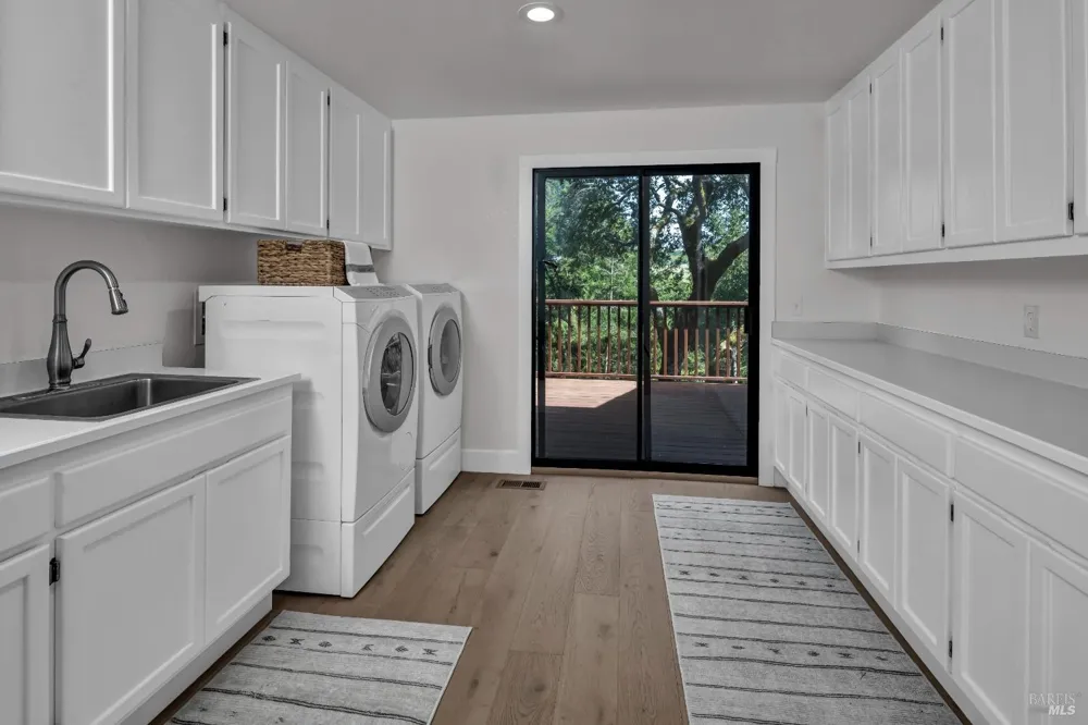 40 Los Pinos Nicasio, CA 94946