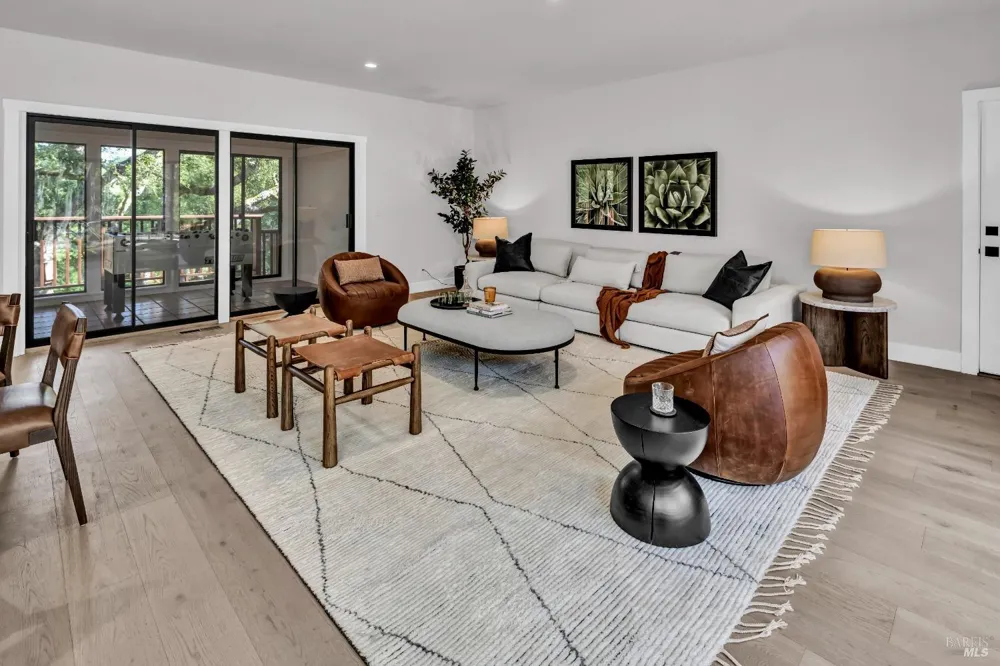 40 Los Pinos Nicasio, CA 94946