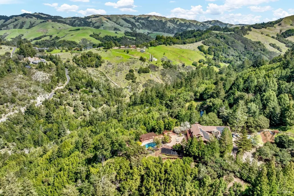 40 Los Pinos Nicasio, CA 94946