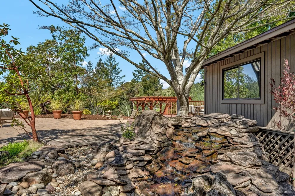 40 Los Pinos Nicasio, CA 94946