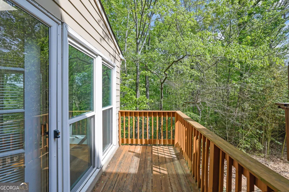 2588 Oakwood WAY SE Smyrna, GA 30080